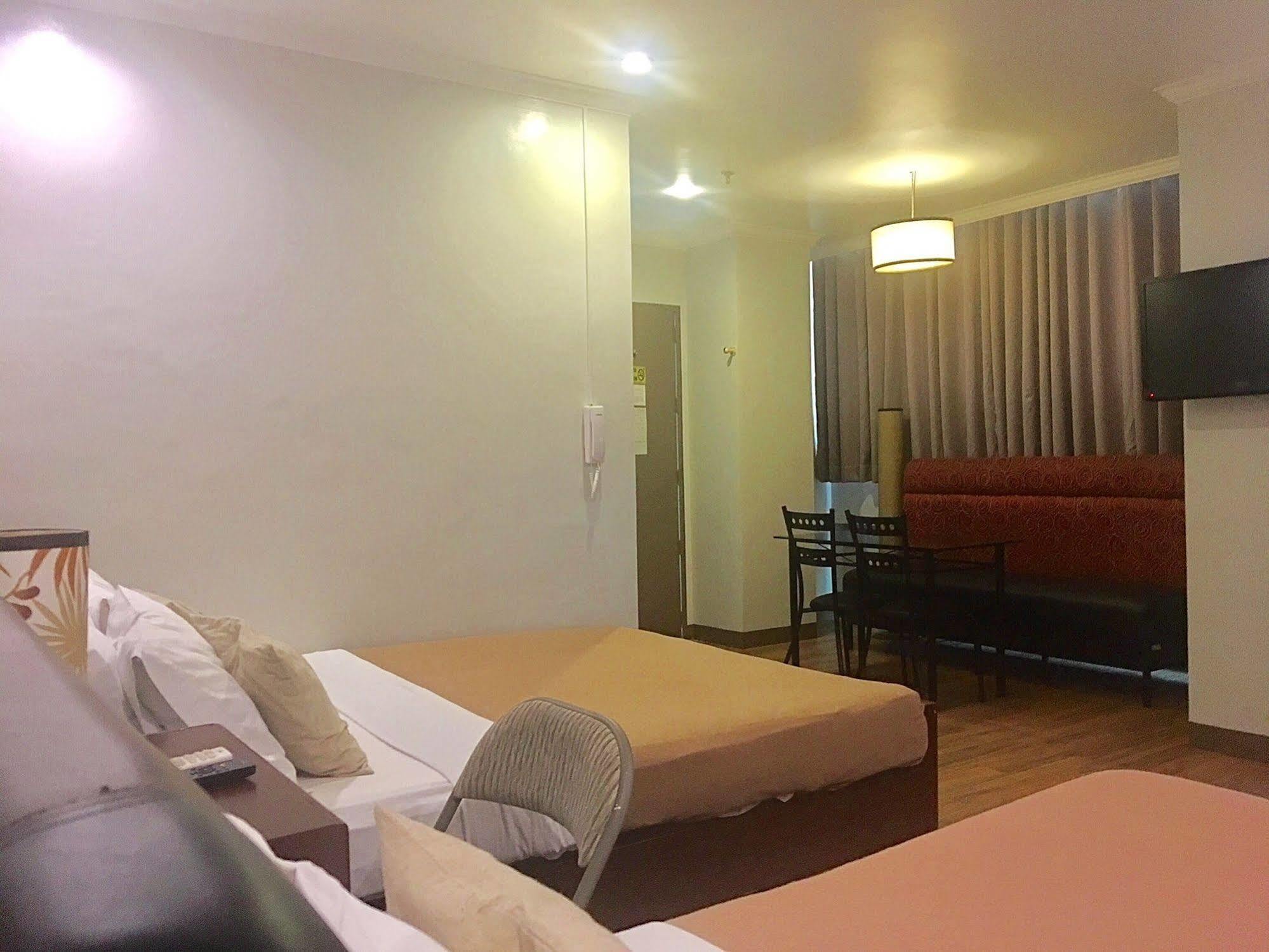 Hotel Tiffany 拉瓦格 外观 照片